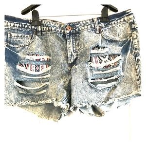 Forever 21 shorts. Size 18